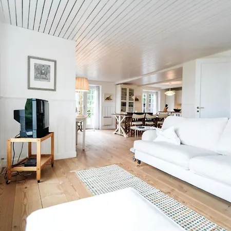 Two-bedroom Holiday In