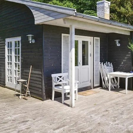 Дом отдыха Two-bedroom Holiday In *